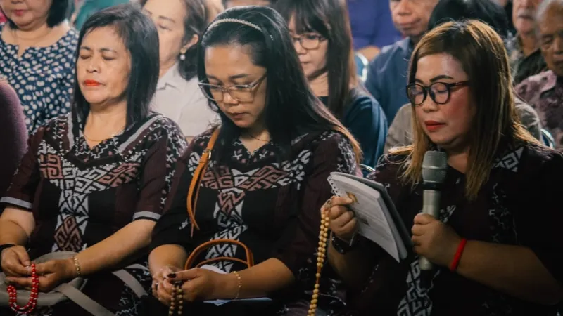 Memulai Peziarahan Mei: Meneladani Bunda Maria yang Bahagia, Menginspirasi, dan Menyejahterakan di Gua Maria Grabag