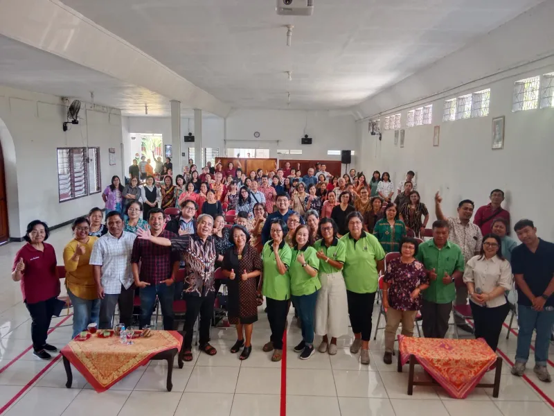Menggugah Semangat “Wani Melayani” Lewat Sarasehan Motivation Leadership Paroki Santa Maria Fatima Magelang